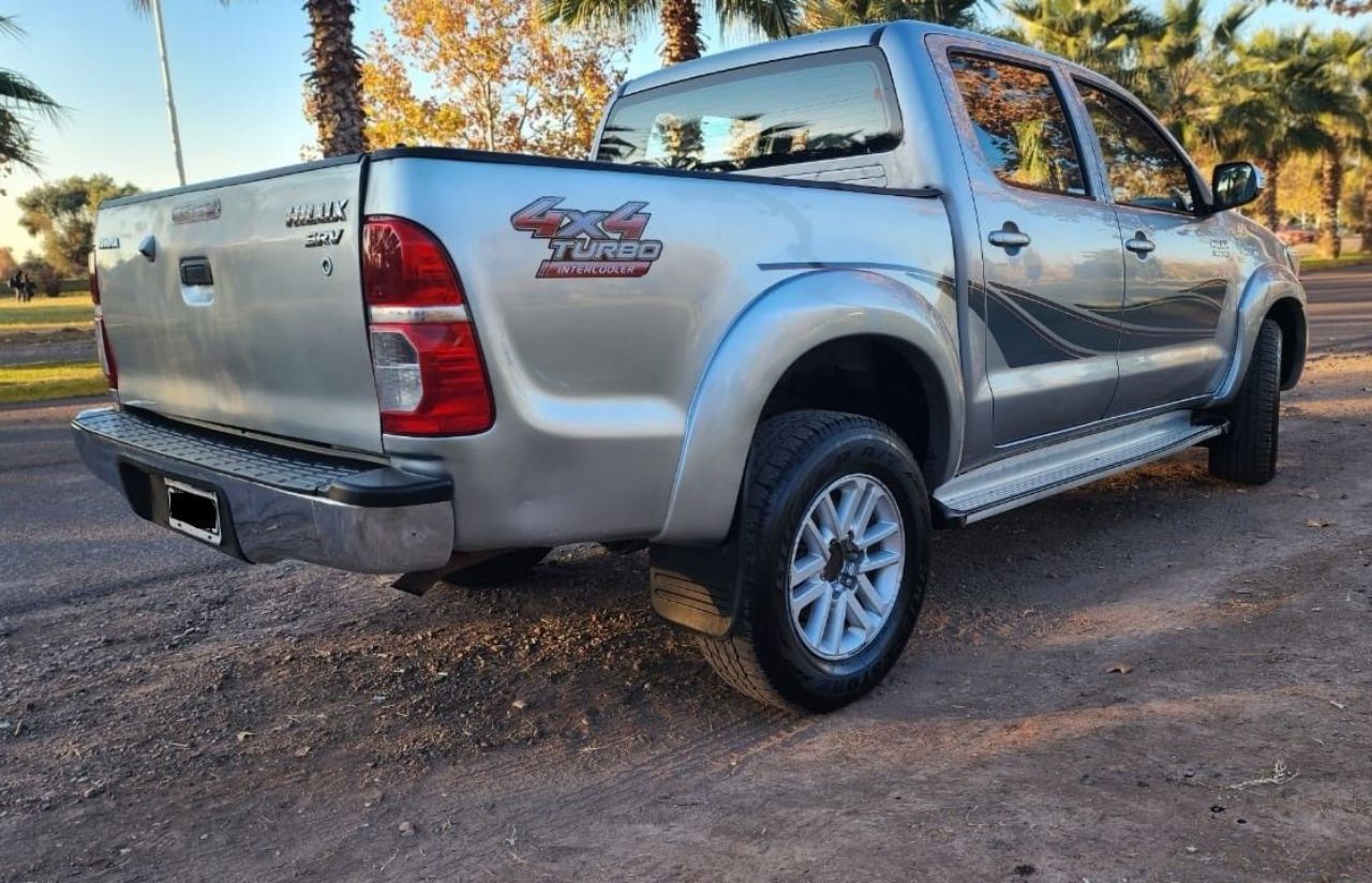 Toyota Hilux Usada Financiado en Mendoza, deRuedas