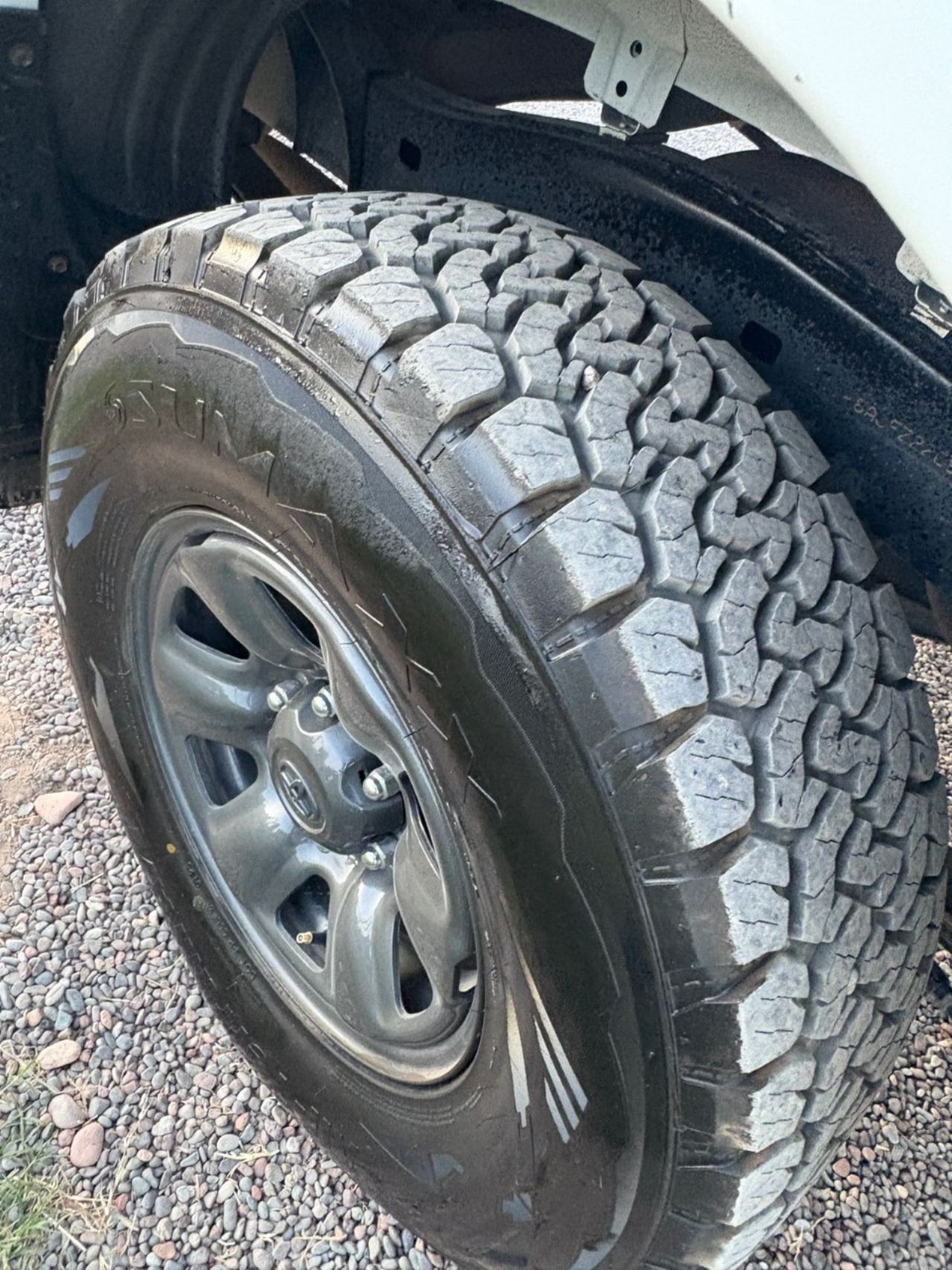 Toyota Hilux Usada en San Juan, deRuedas