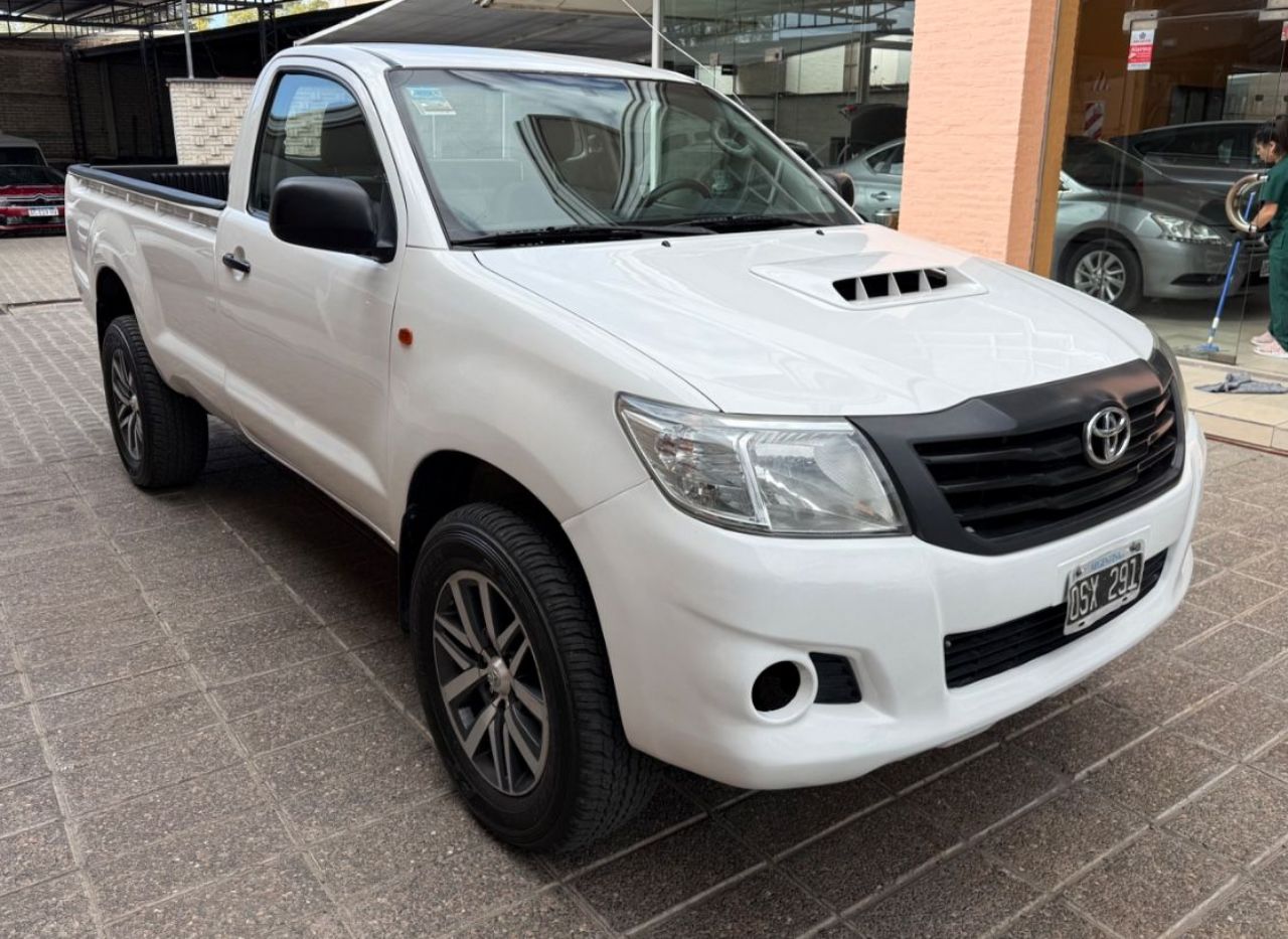 Toyota Hilux Usada Financiado en Mendoza, deRuedas