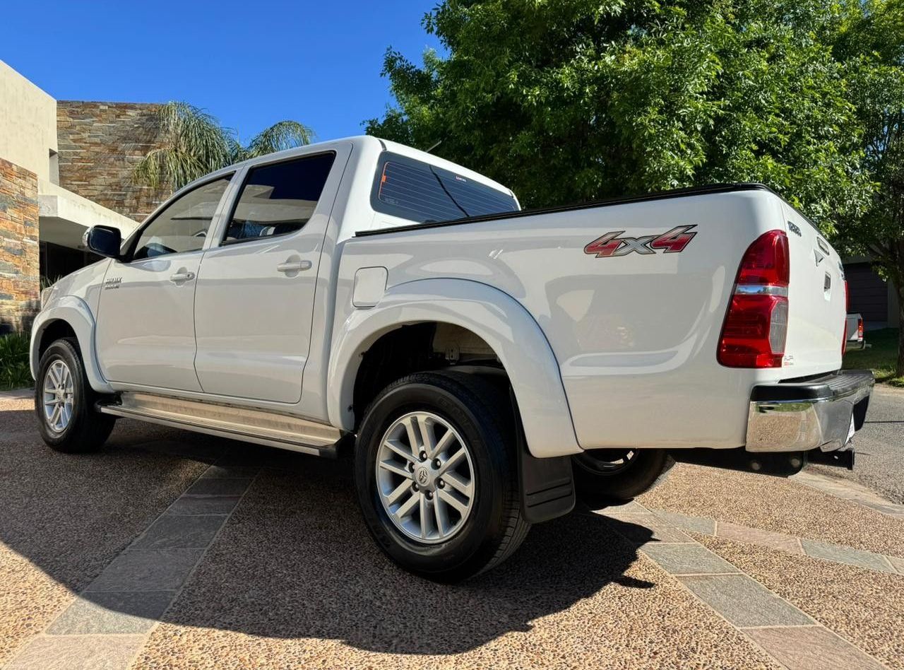 Toyota Hilux Usada Financiado en Córdoba, deRuedas