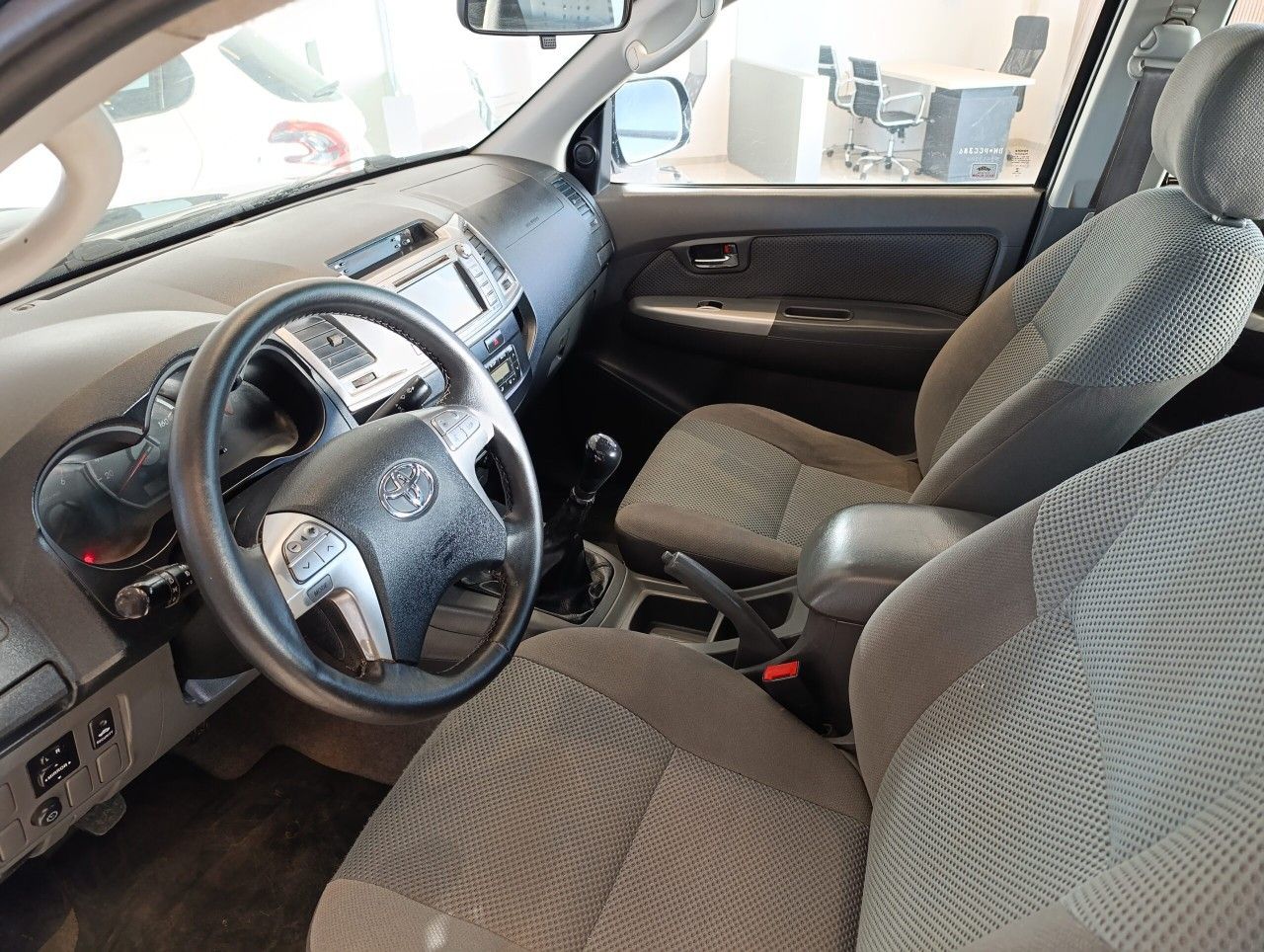 Toyota Hilux Usada Financiado en Córdoba, deRuedas