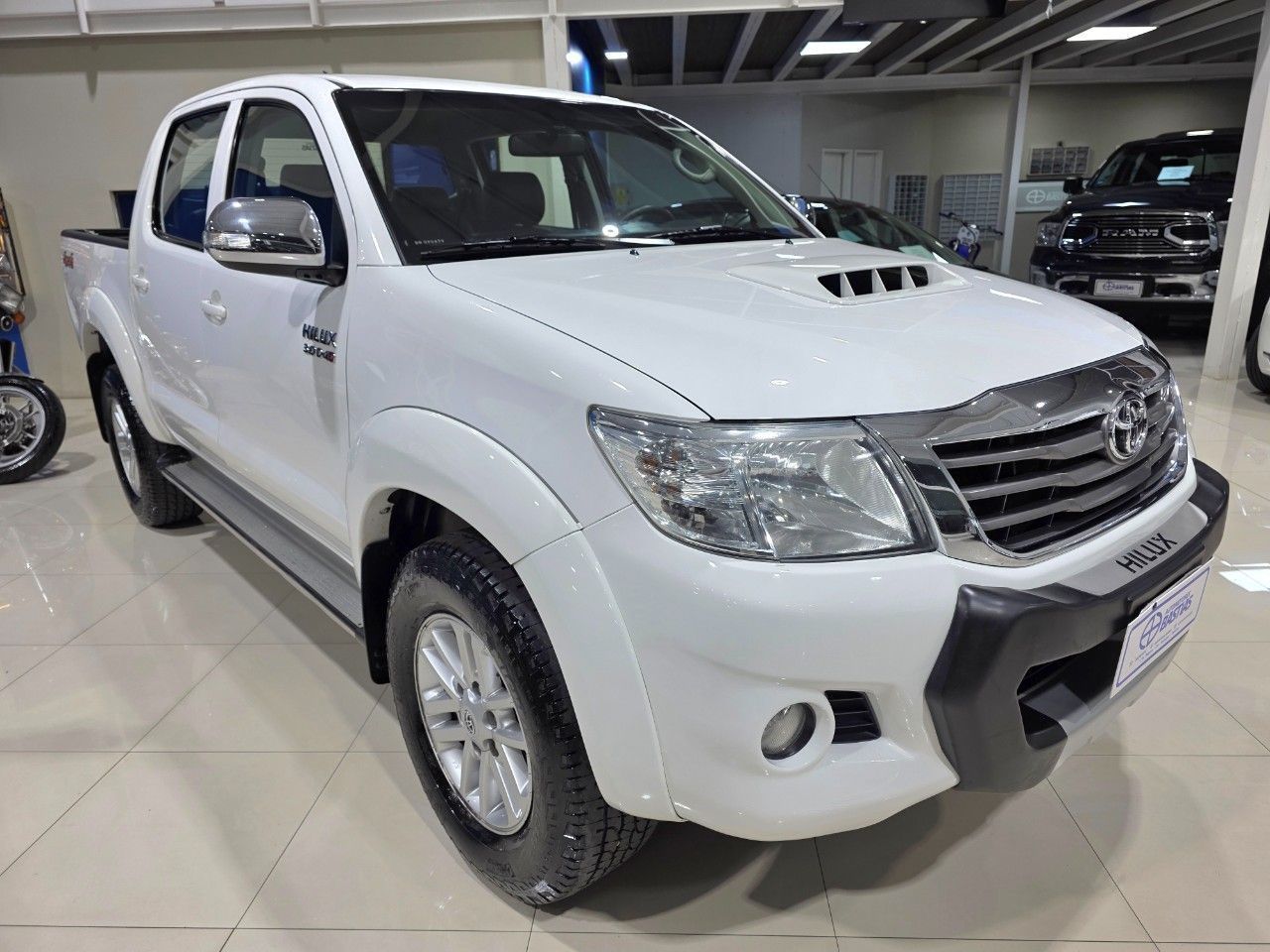 Toyota Hilux Usada Financiado en Mendoza, deRuedas