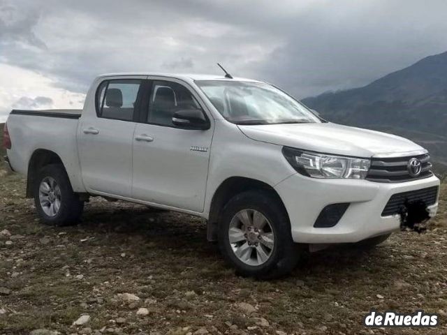 Toyota Hilux Usada en Mendoza, deRuedas