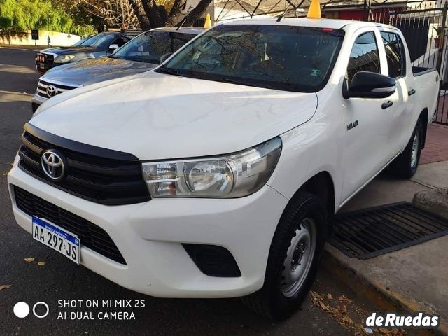 Toyota Hilux Usada en Mendoza, deRuedas