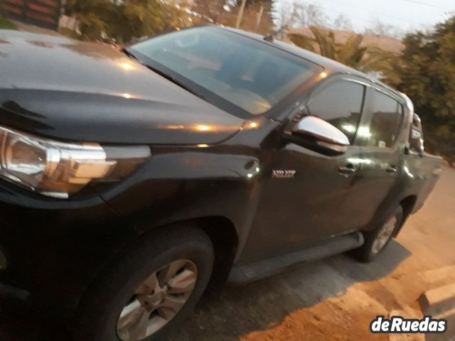 Toyota Hilux Usada en Mendoza, deRuedas