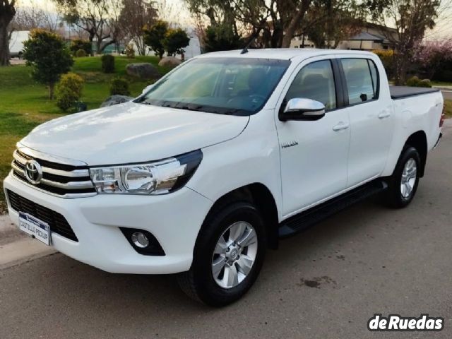 Toyota Hilux Usada en Mendoza, deRuedas