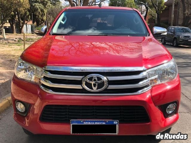 Toyota Hilux Usada en Mendoza, deRuedas