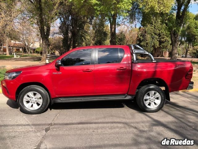 Toyota Hilux Usada en Mendoza, deRuedas