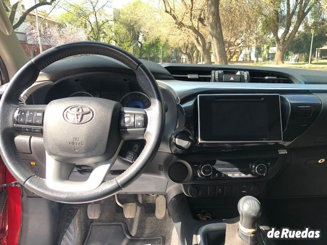 Toyota Hilux Usada en Mendoza, deRuedas