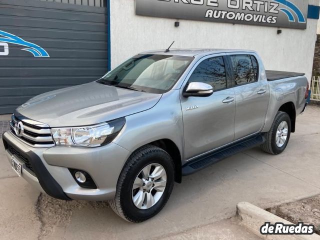 Toyota Hilux Usada en Mendoza, deRuedas