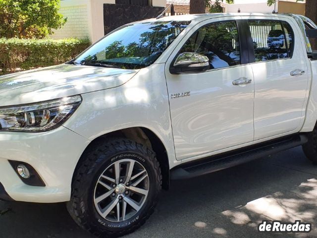 Toyota Hilux Usada en Mendoza, deRuedas