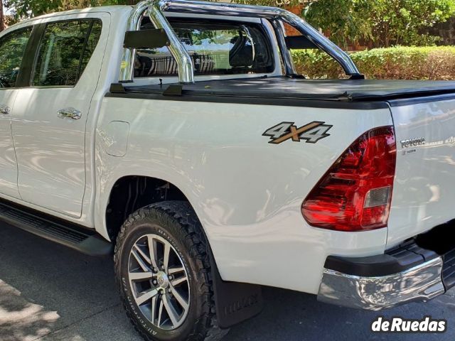 Toyota Hilux Usada en Mendoza, deRuedas