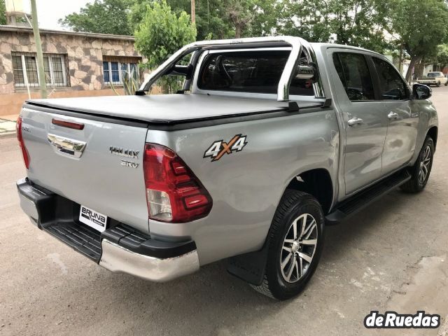 Toyota Hilux Usada en Mendoza, deRuedas