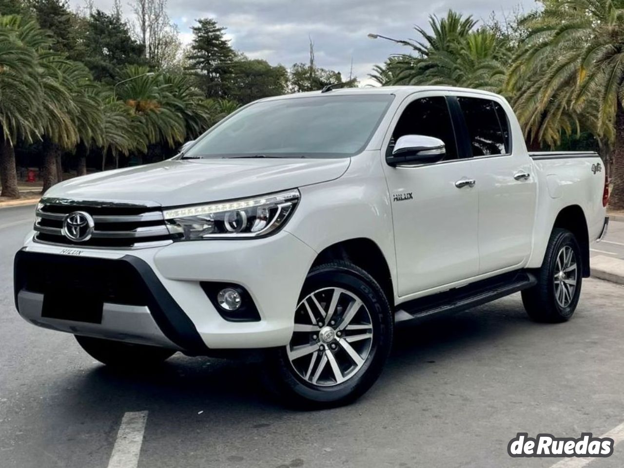 Toyota Hilux Usada en Mendoza, deRuedas