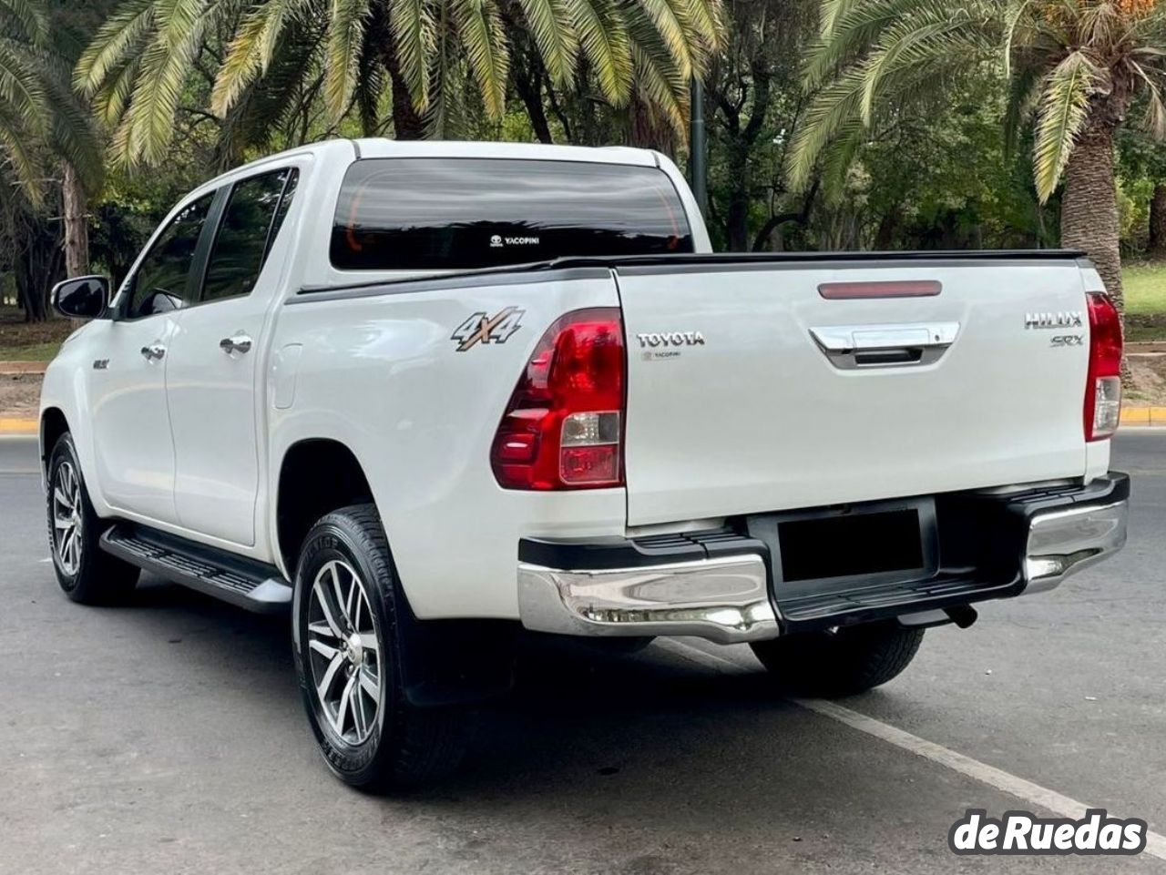 Toyota Hilux Usada en Mendoza, deRuedas