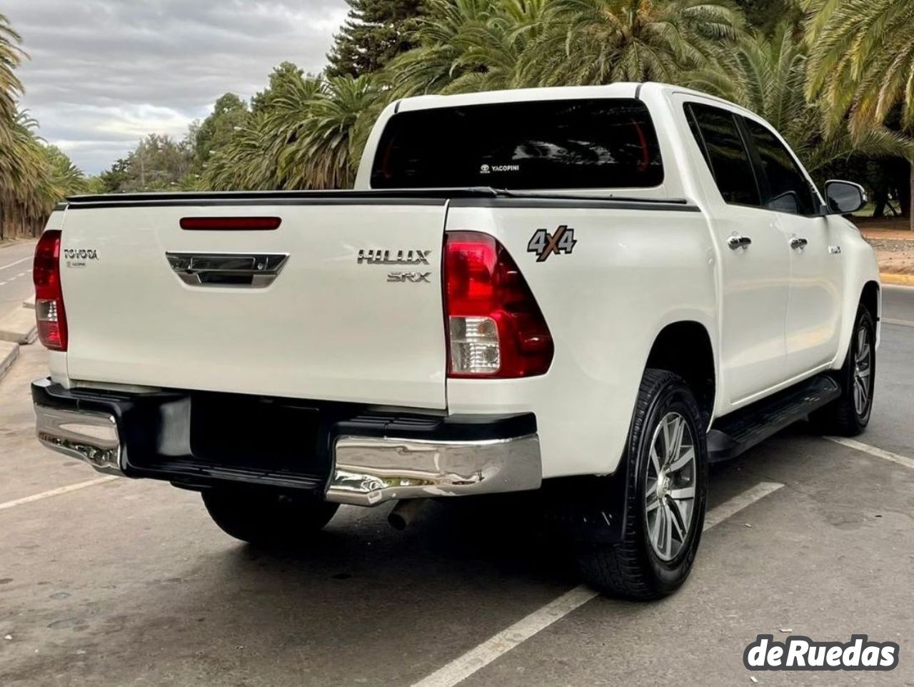 Toyota Hilux Usada en Mendoza, deRuedas