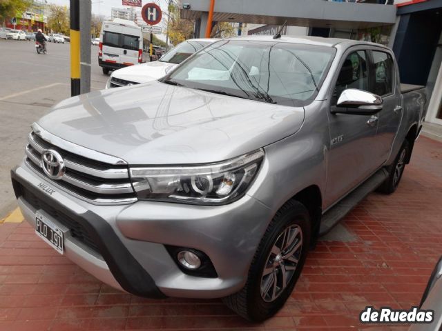 Toyota Hilux Usada en Mendoza, deRuedas