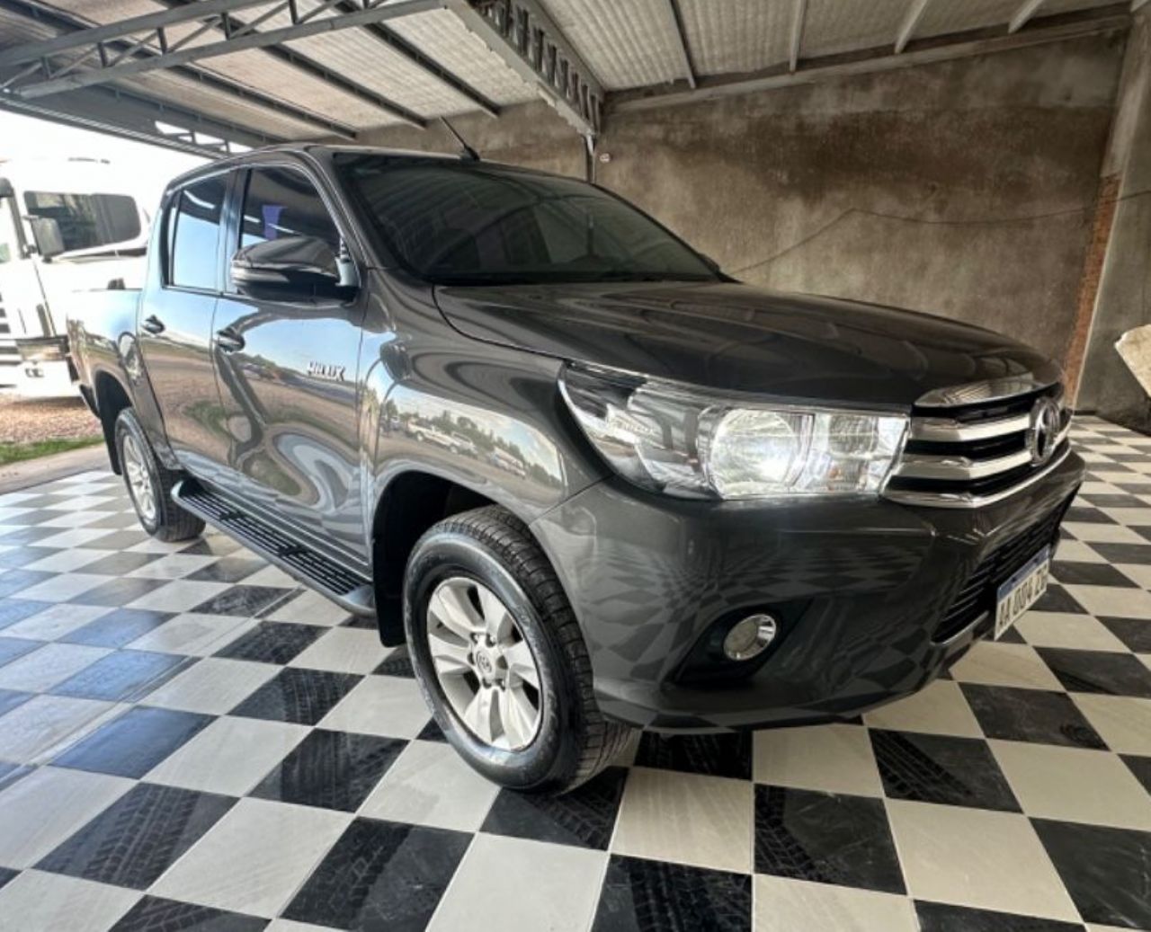 Toyota Hilux Usada en Mendoza, deRuedas