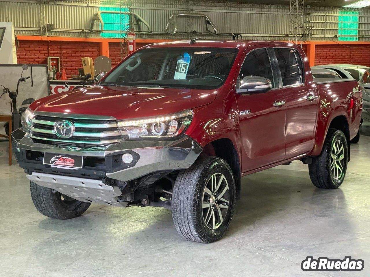 Toyota Hilux Usada en San Juan, deRuedas