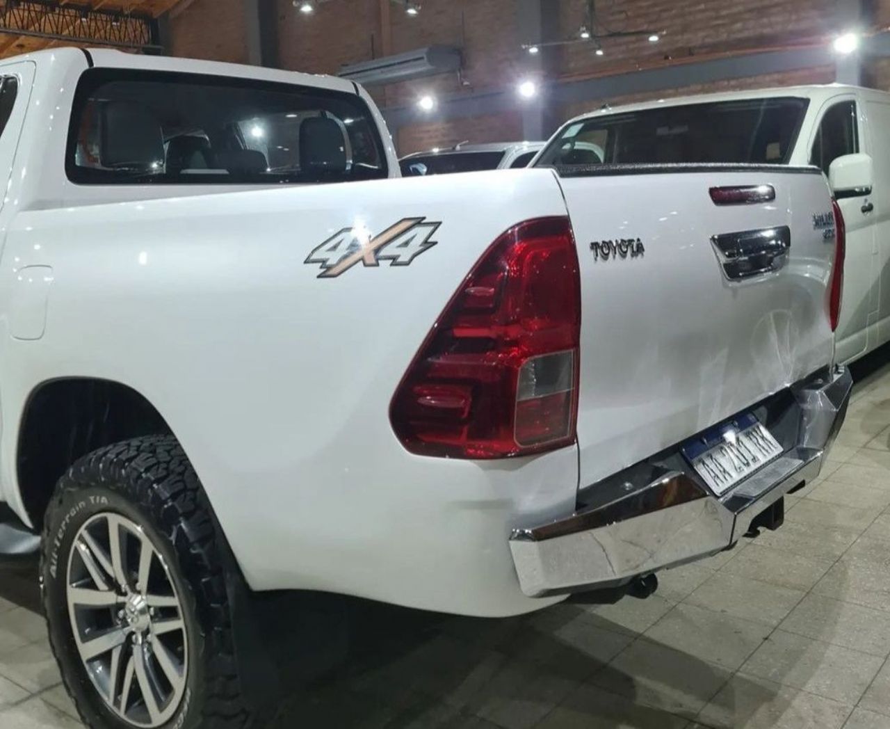 Toyota Hilux Usada en San Juan, deRuedas