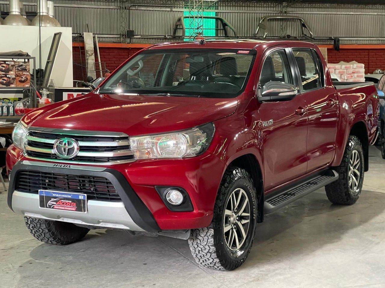 Toyota Hilux Usada en San Juan, deRuedas