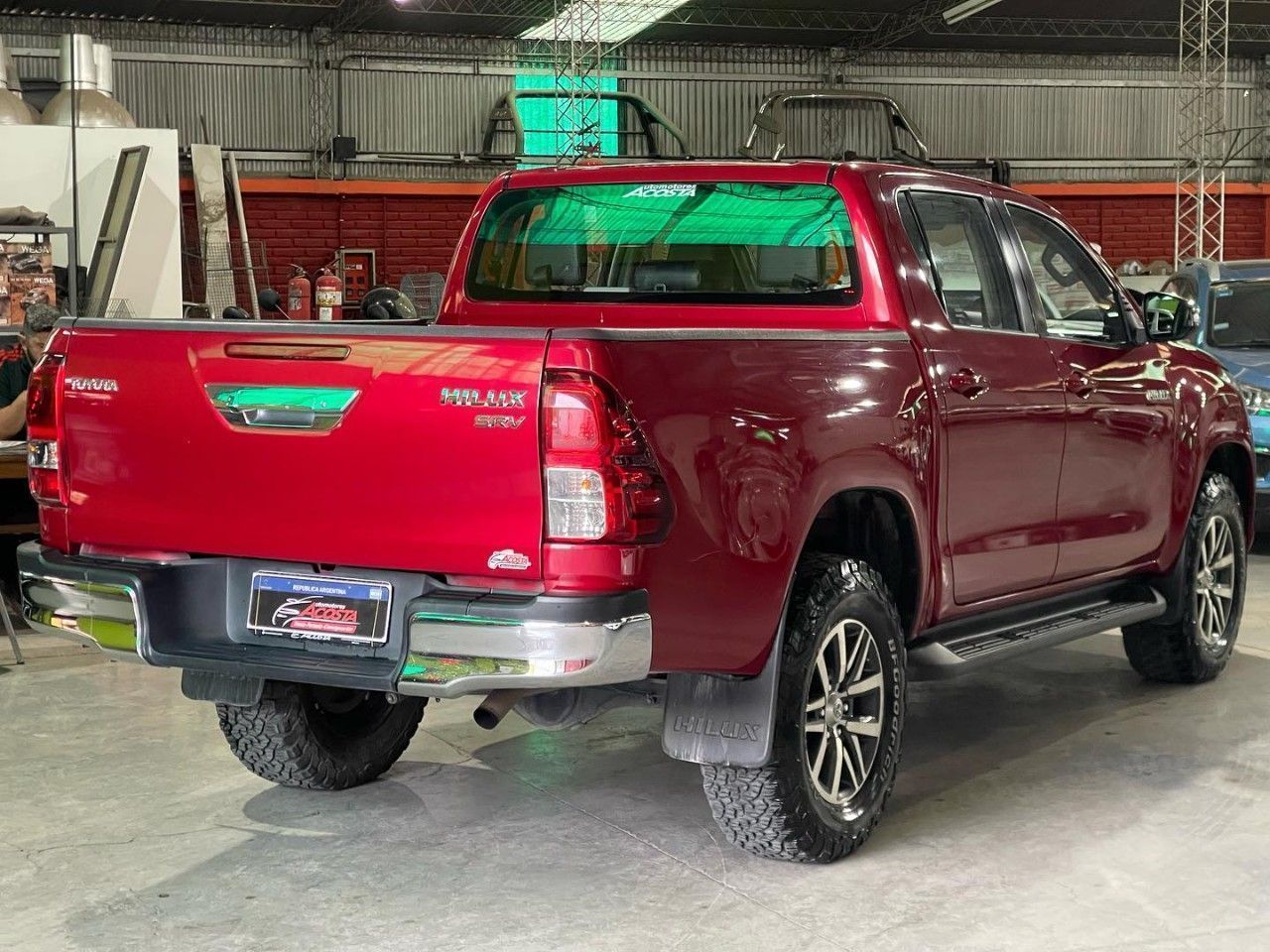Toyota Hilux Usada en San Juan, deRuedas