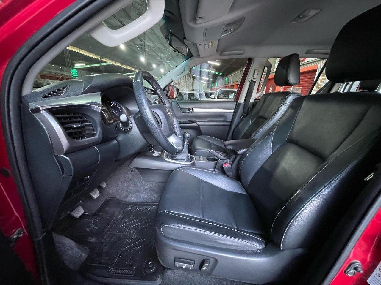 Toyota Hilux Usada en San Juan, deRuedas