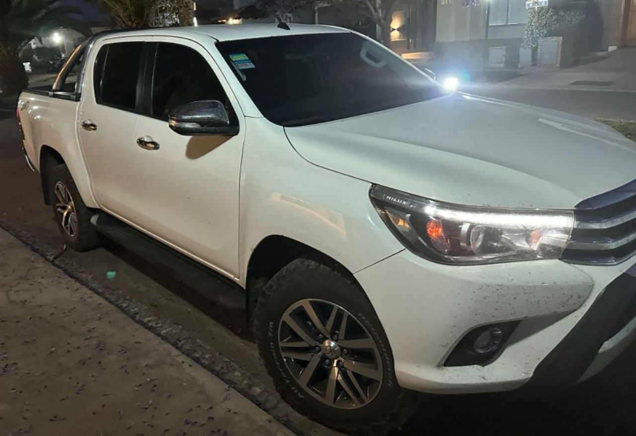 Toyota Hilux Usada en Mendoza, deRuedas