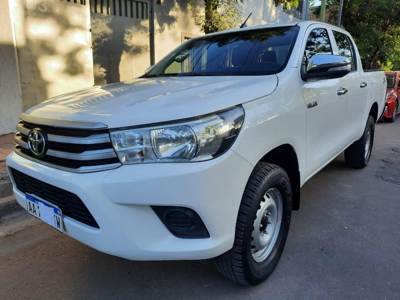 Toyota Hilux Usada Financiado en Mendoza, deRuedas
