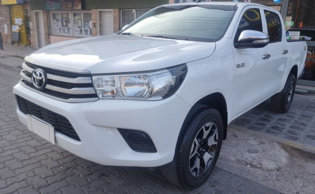 Toyota Hilux Usada Financiado en Mendoza, deRuedas