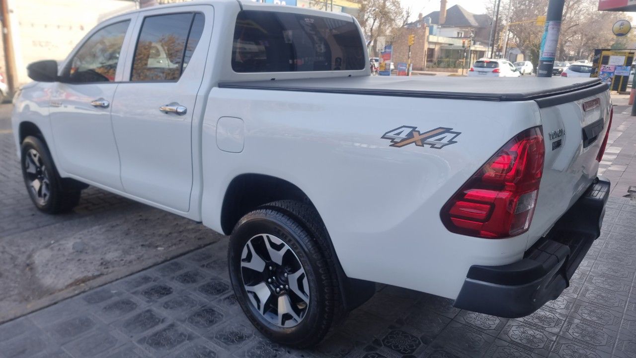 Toyota Hilux Usada Financiado en Mendoza, deRuedas