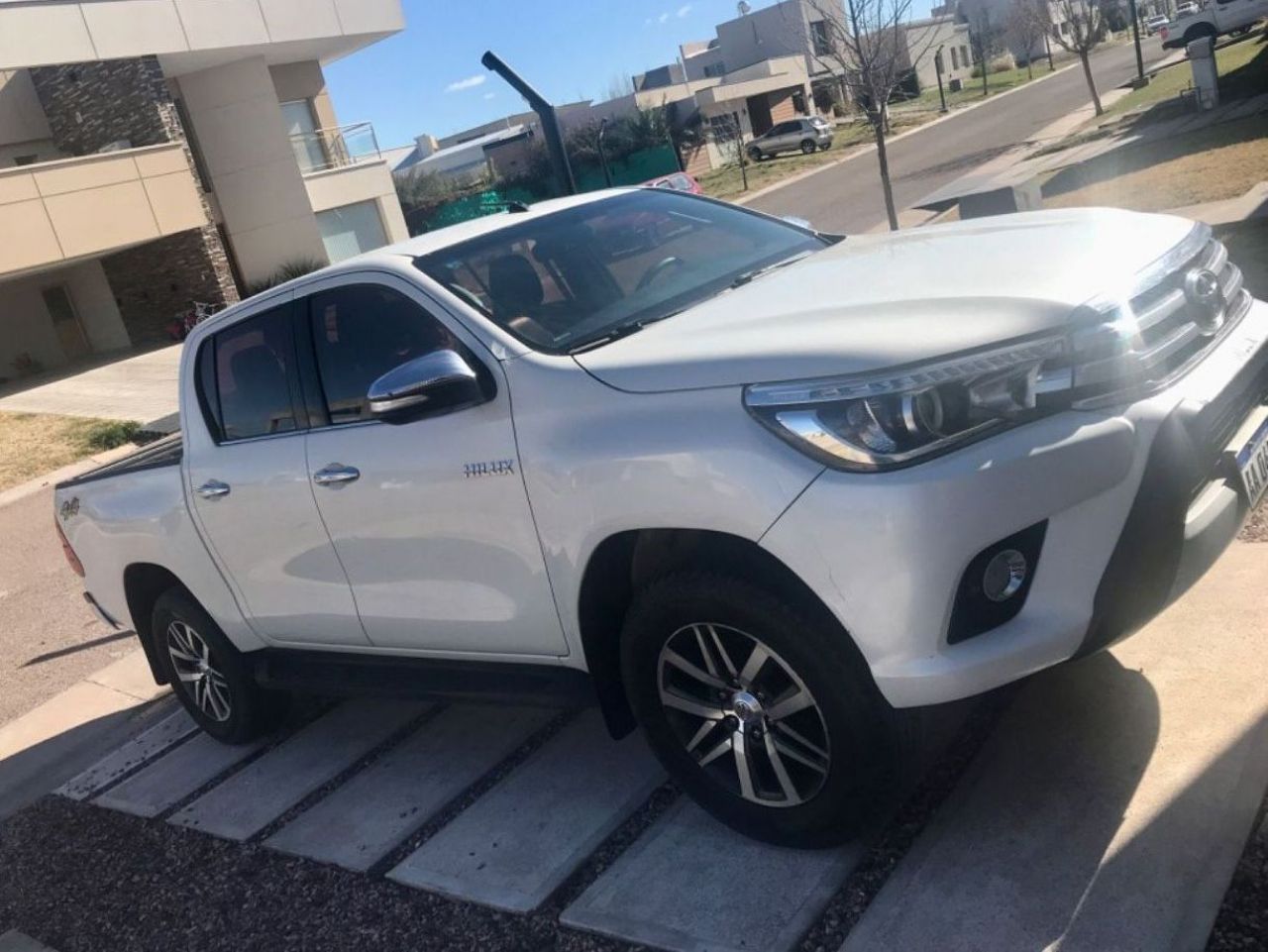 Toyota Hilux Usada en Mendoza, deRuedas