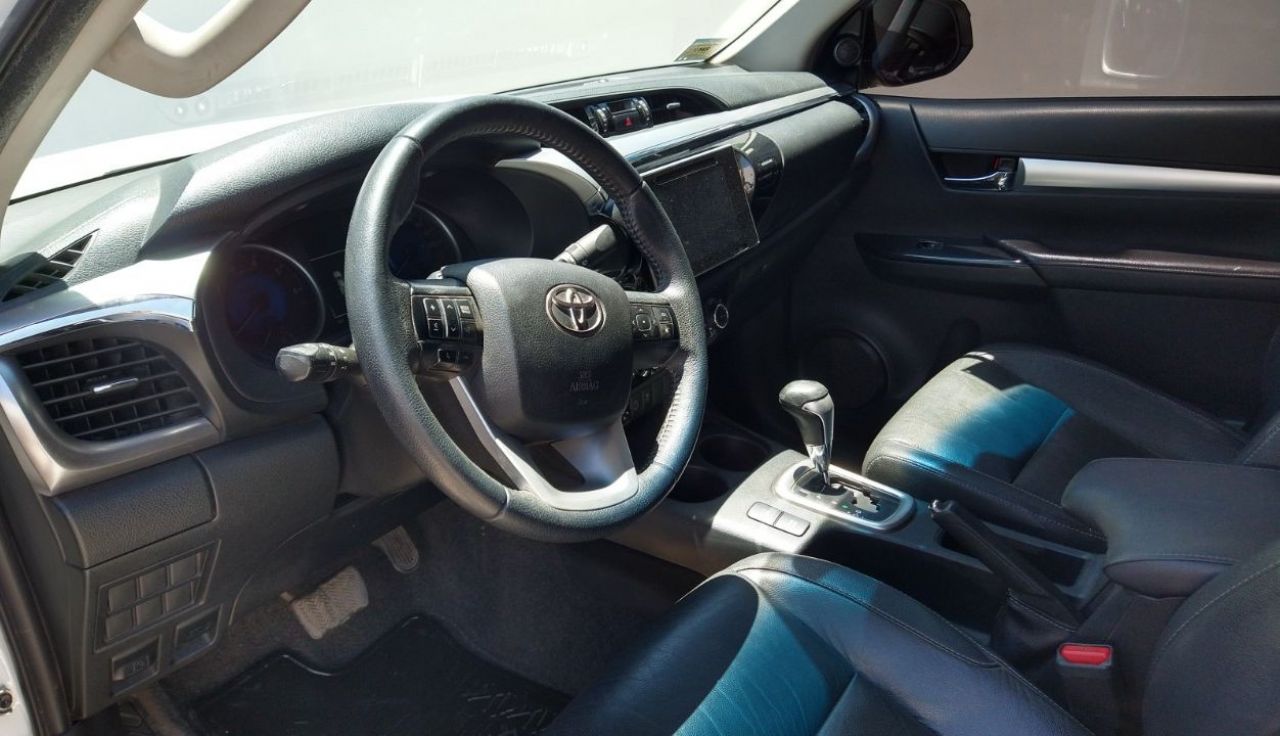 Toyota Hilux Usada Financiado en Mendoza, deRuedas