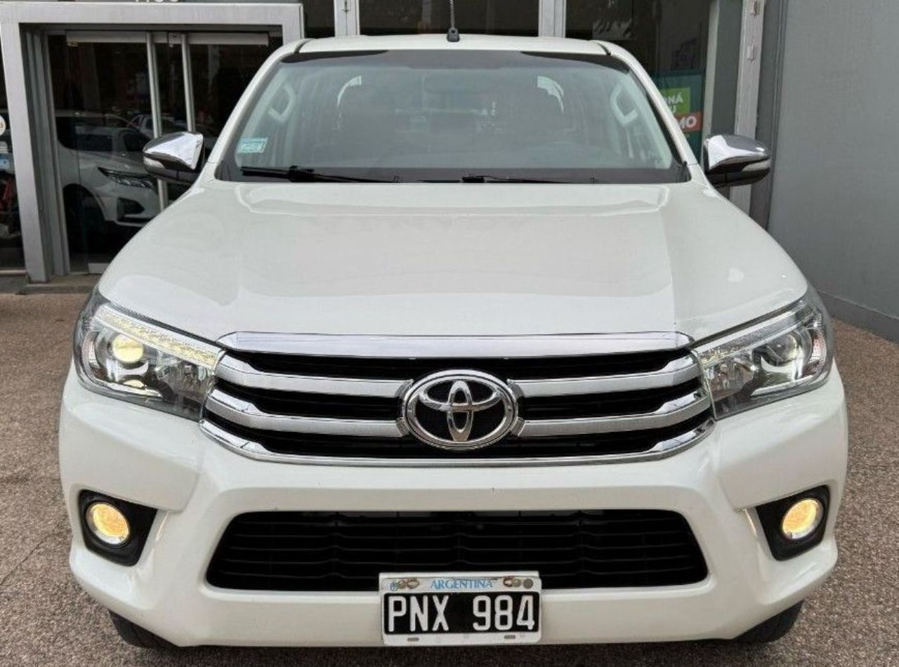 Toyota Hilux Usada Financiado en Córdoba, deRuedas