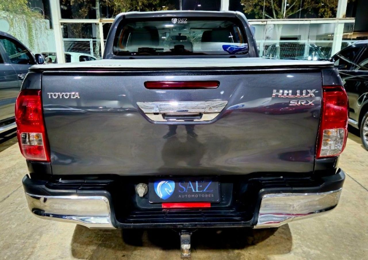 Toyota Hilux Usada Financiado en Mendoza, deRuedas
