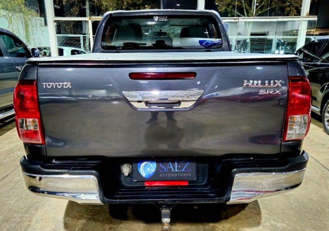 Toyota Hilux Usada Financiado en Mendoza, deRuedas