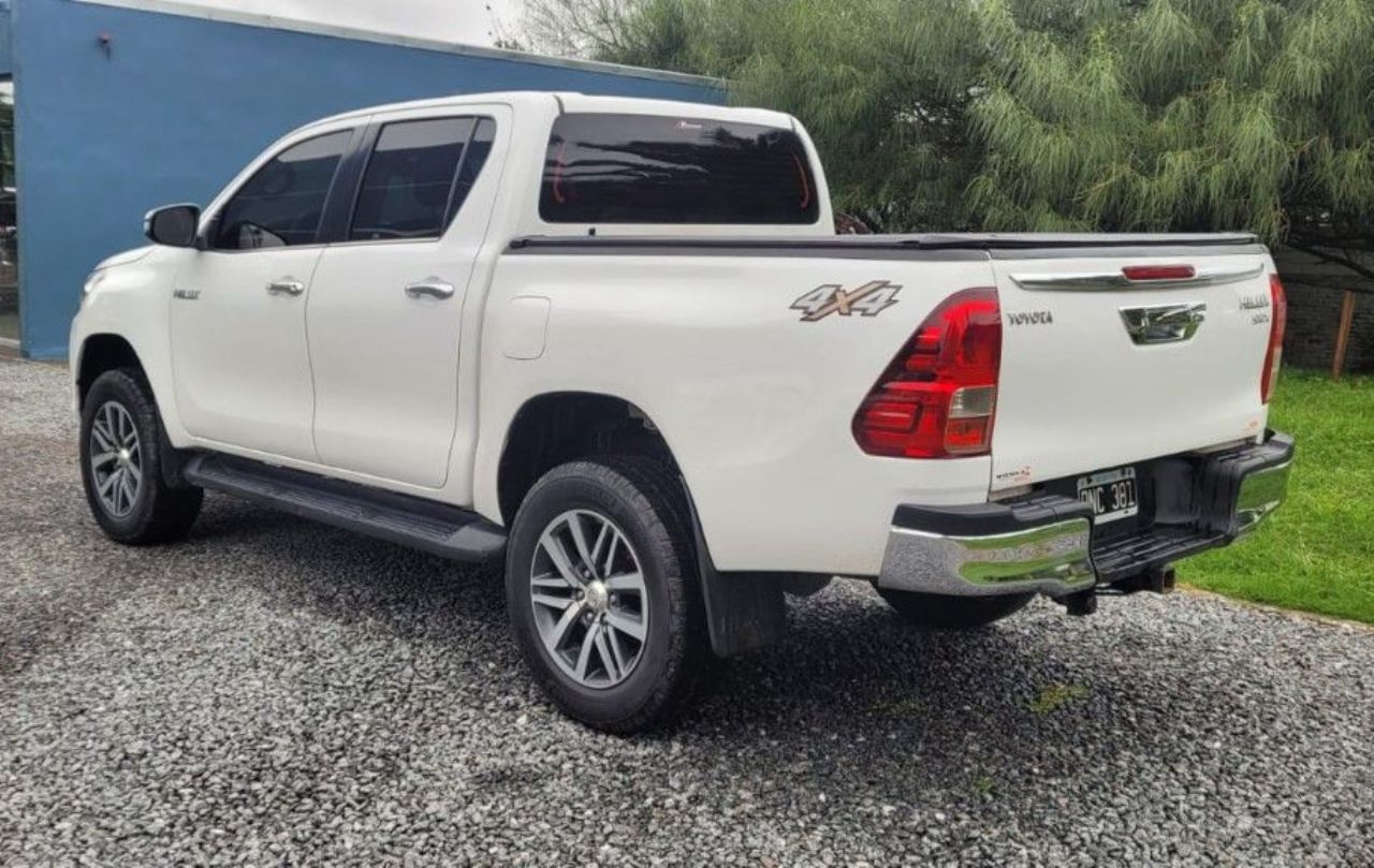 Toyota Hilux Usada Financiado en Córdoba, deRuedas