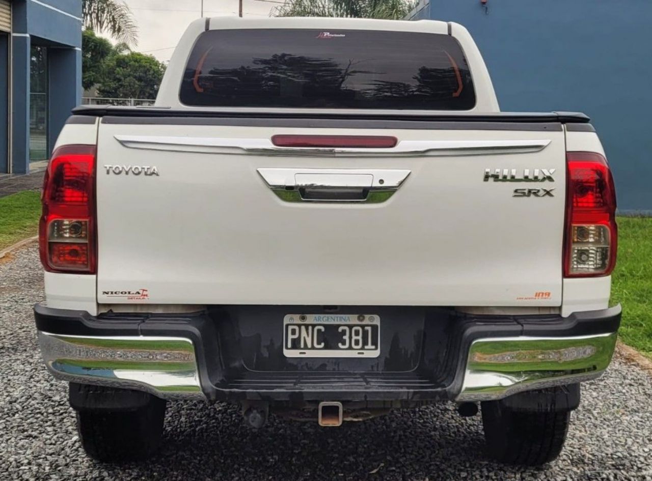 Toyota Hilux Usada Financiado en Córdoba, deRuedas