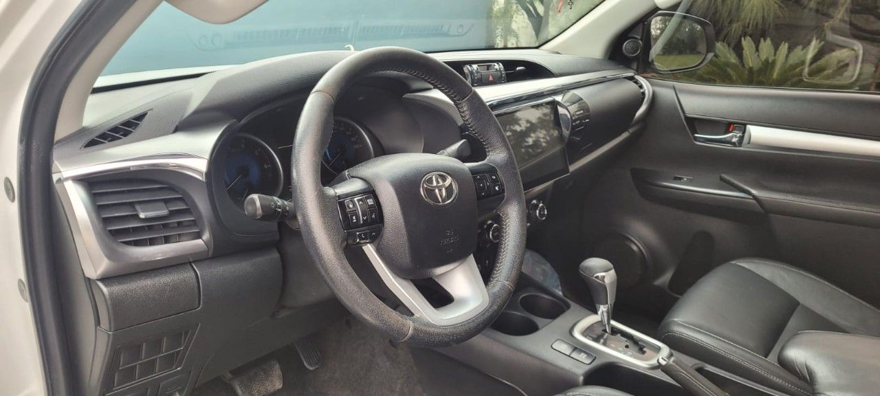 Toyota Hilux Usada Financiado en Córdoba, deRuedas
