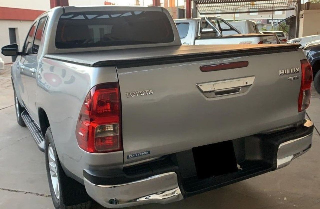 Toyota Hilux Usada Financiado en Córdoba, deRuedas