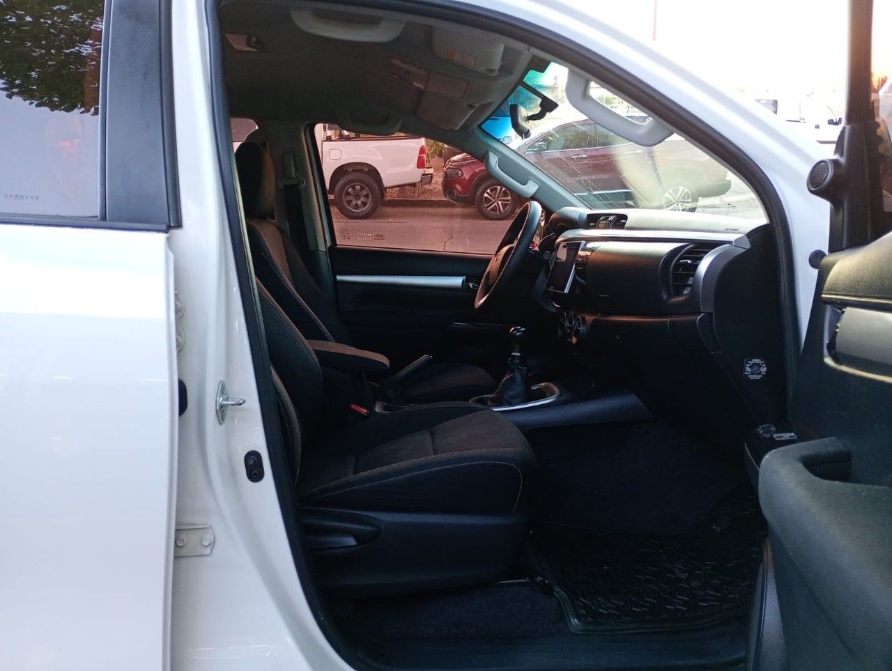 Toyota Hilux Usada Financiado en Mendoza, deRuedas