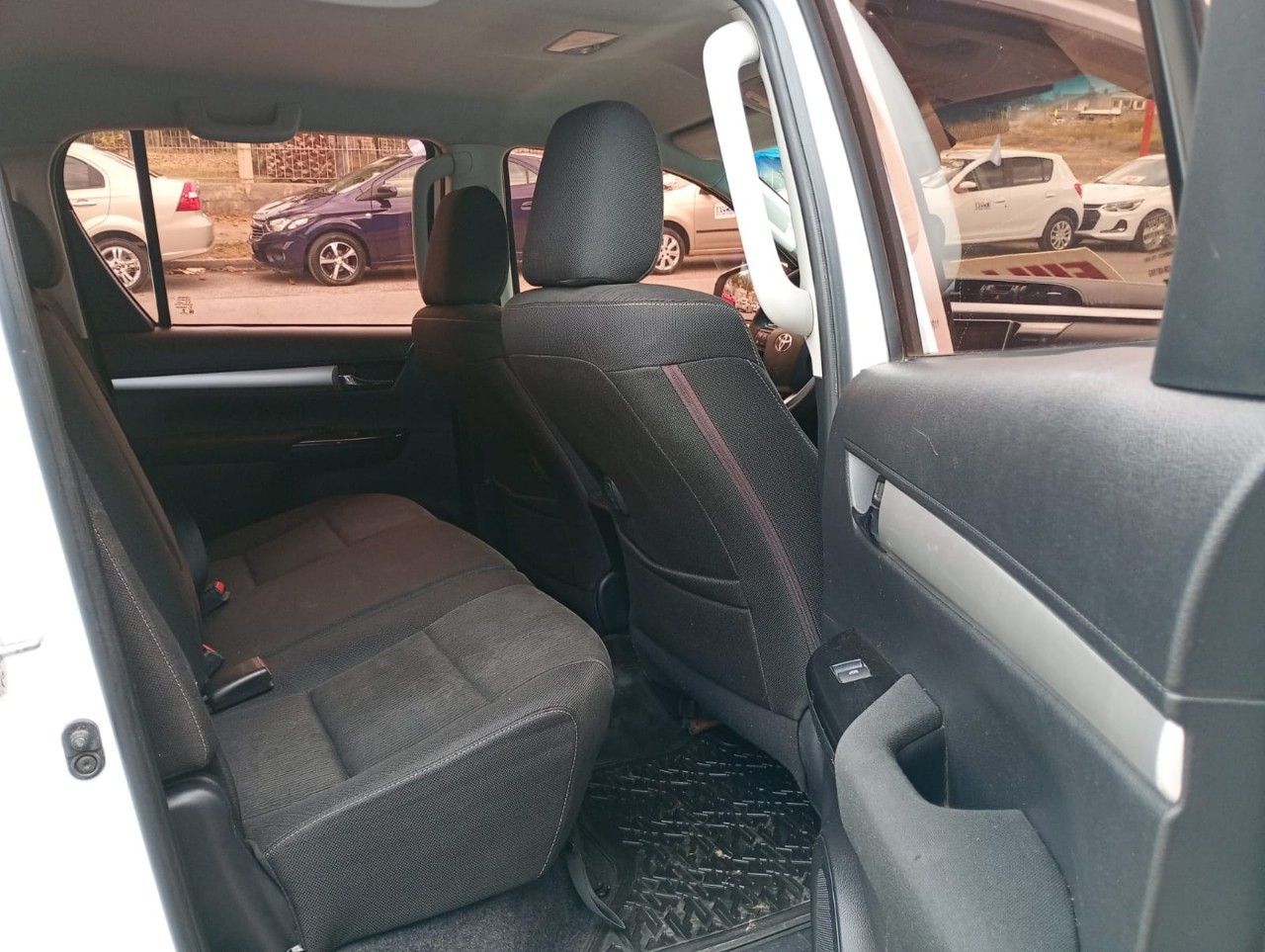 Toyota Hilux Usada Financiado en Mendoza, deRuedas