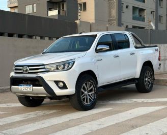 Toyota Hilux Usada en Córdoba Financiado