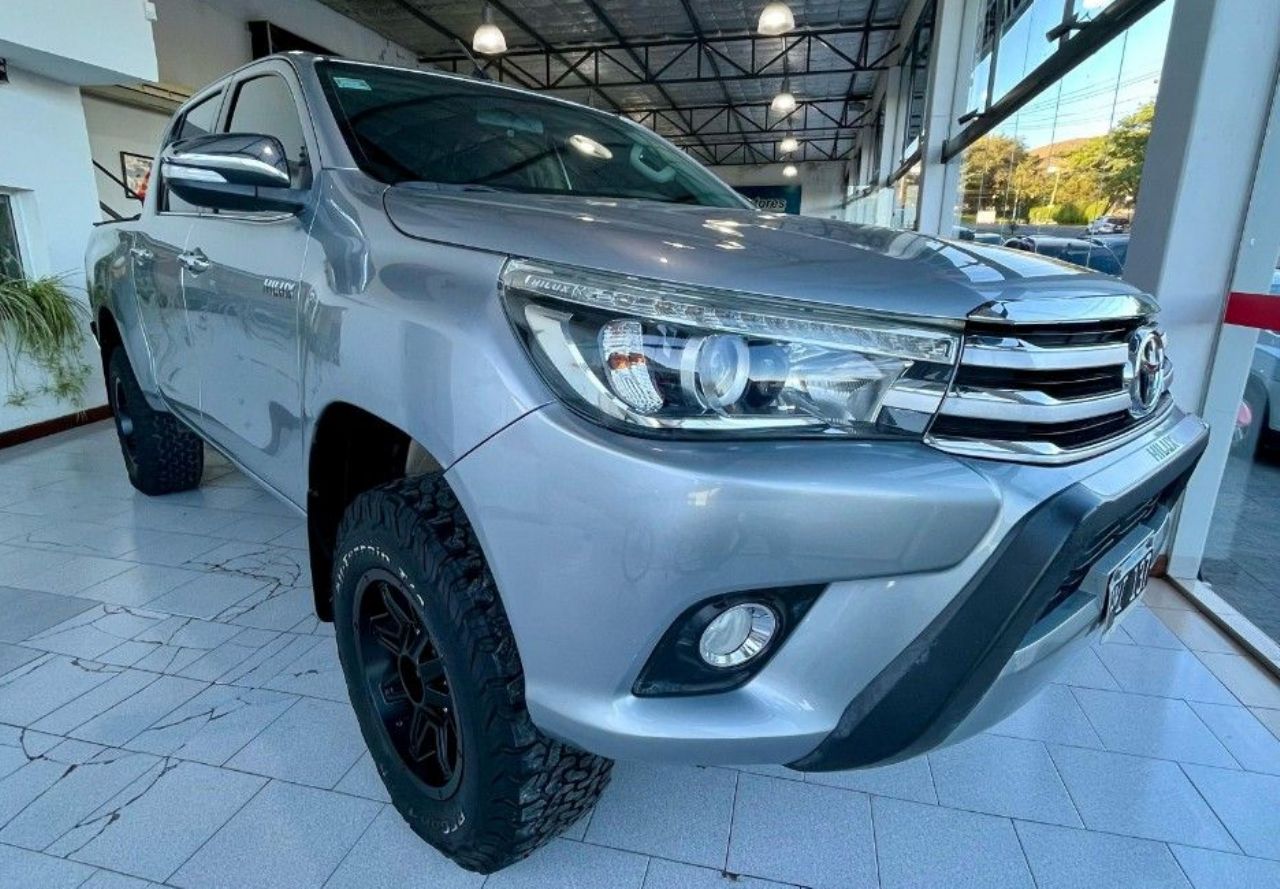 Toyota Hilux Usada en Córdoba, deRuedas