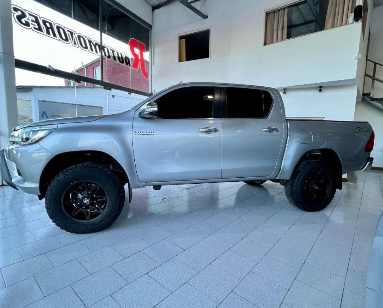 Toyota Hilux Usada en Córdoba, deRuedas