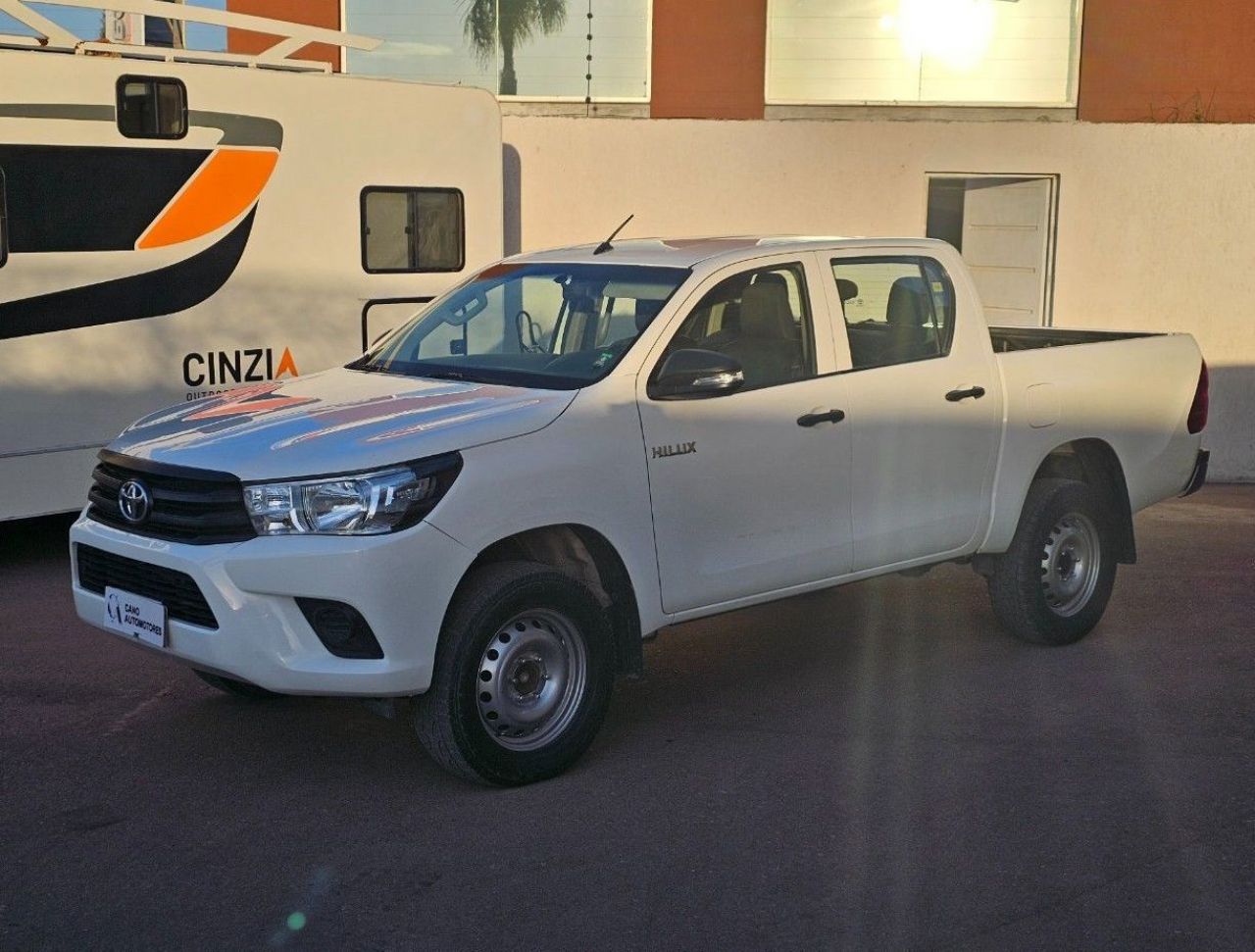 Toyota Hilux Usada Financiado en Mendoza, deRuedas