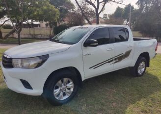 Toyota Hilux Usada en Córdoba Financiado