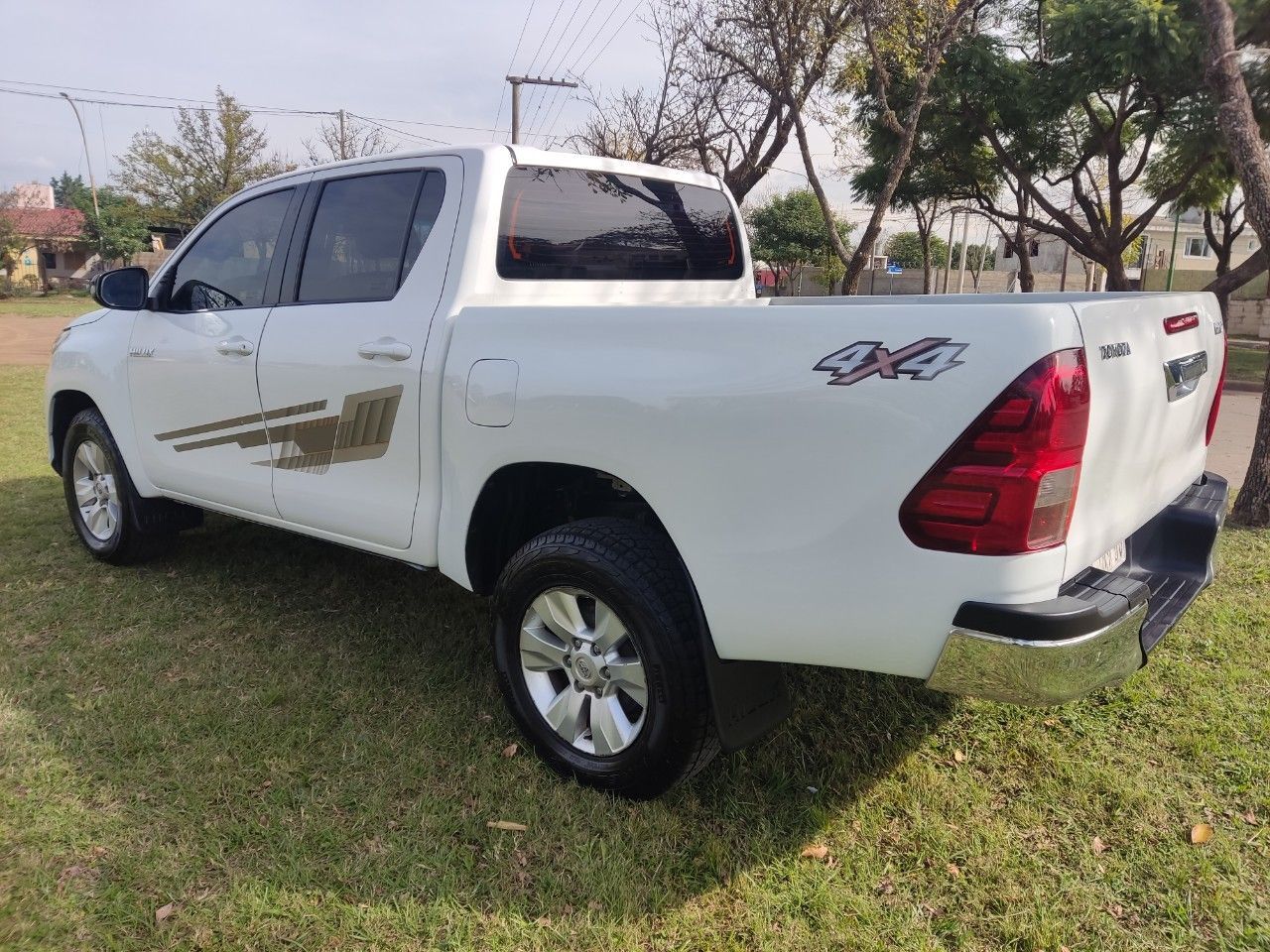 Toyota Hilux Usada Financiado en Córdoba, deRuedas