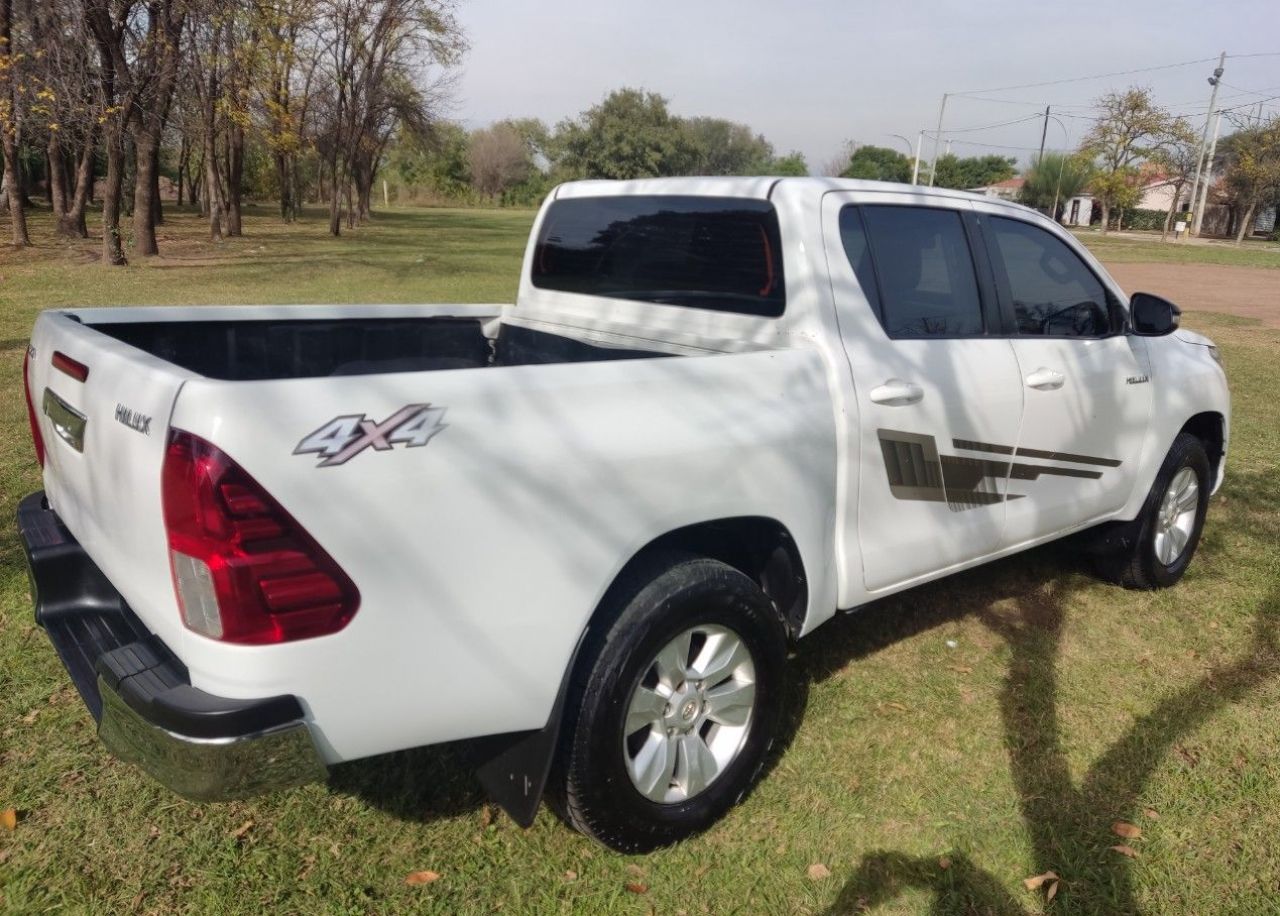 Toyota Hilux Usada Financiado en Córdoba, deRuedas