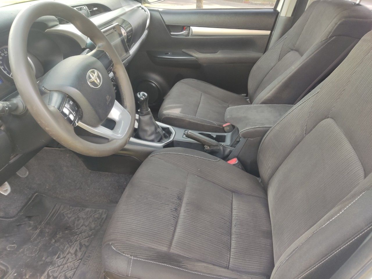 Toyota Hilux Usada Financiado en Córdoba, deRuedas